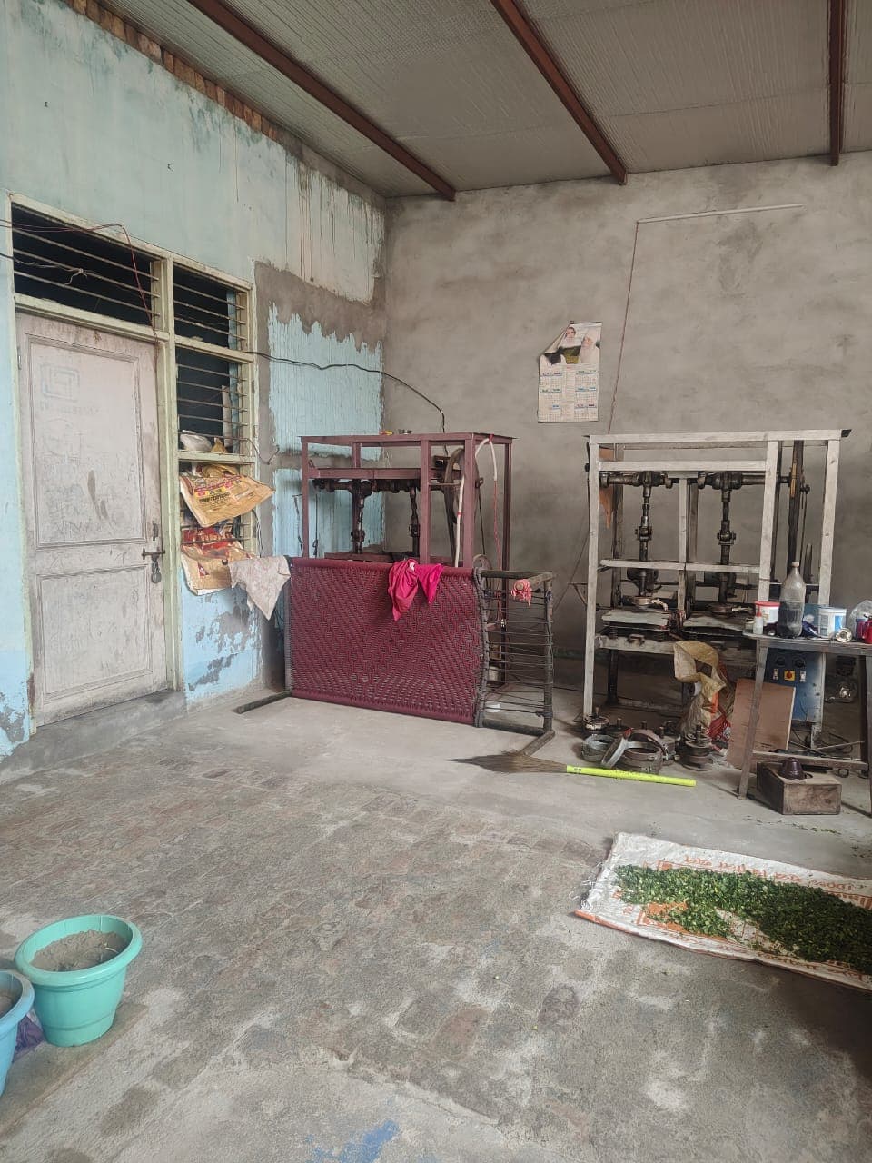 Factory space - Photo 2